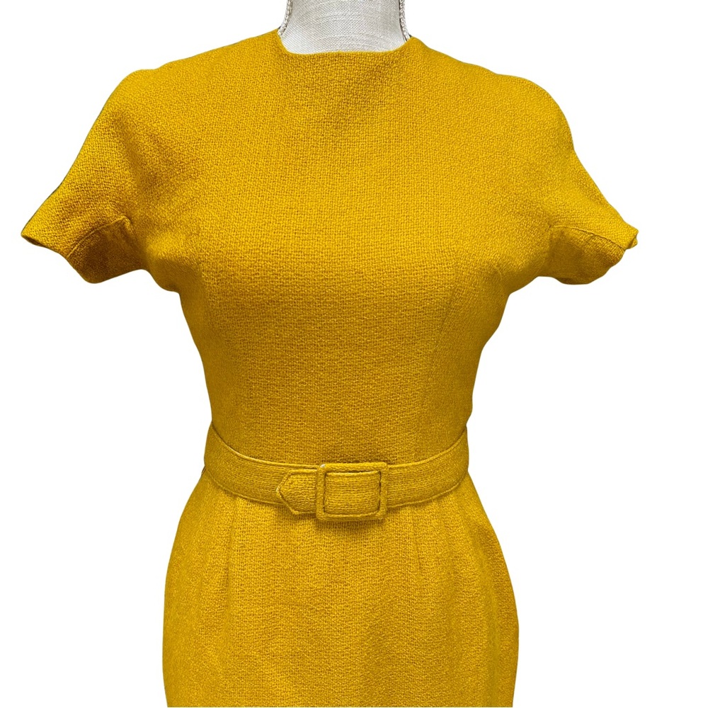 Vintage Chic Mustard Dress and Jacket Ensemble with Matching Belt - Picture 4 of 16
